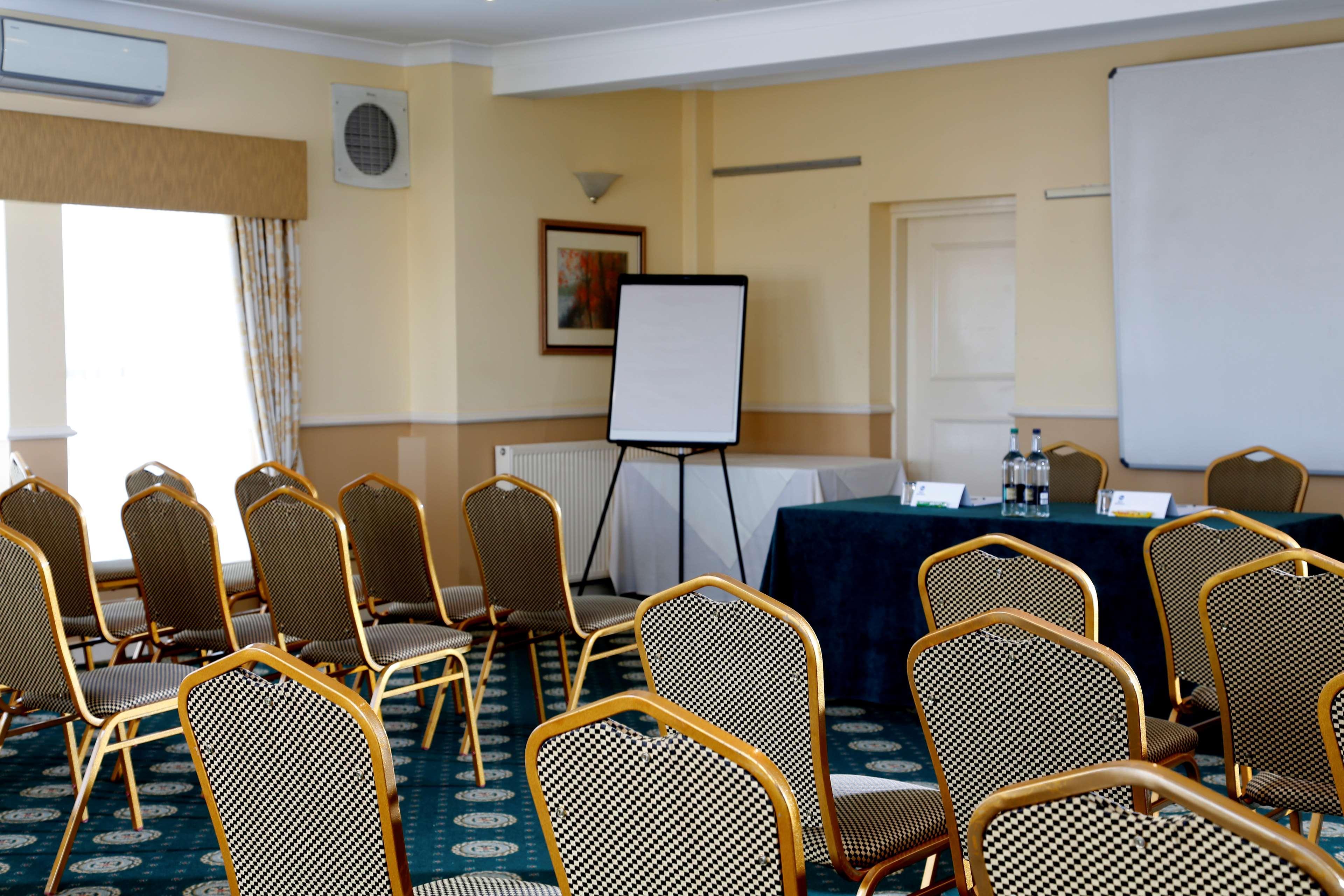 Hotel Crowne Plaza East Midlands Airport By Ihg Derby
