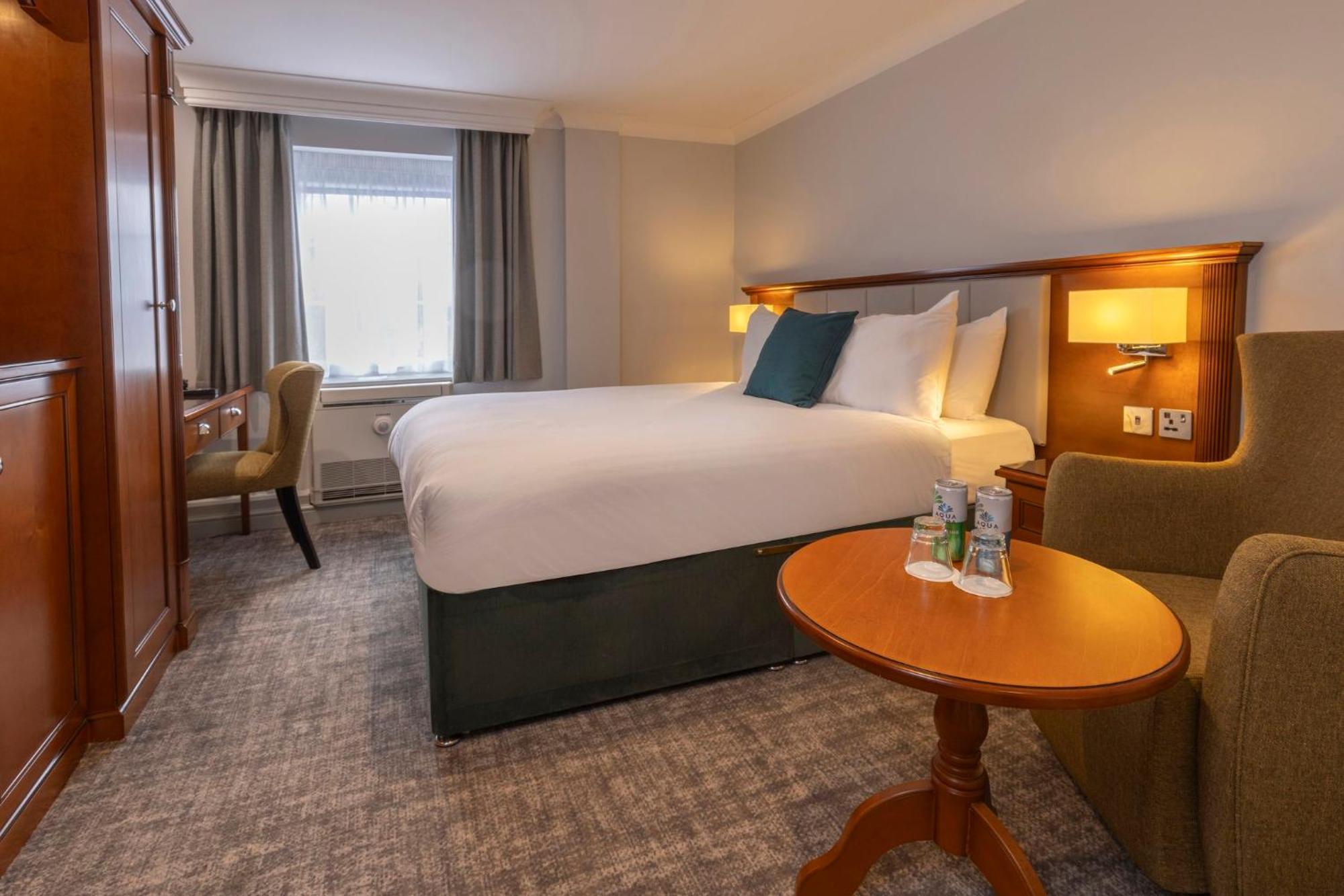 Hotel Western Premier Ema Yew