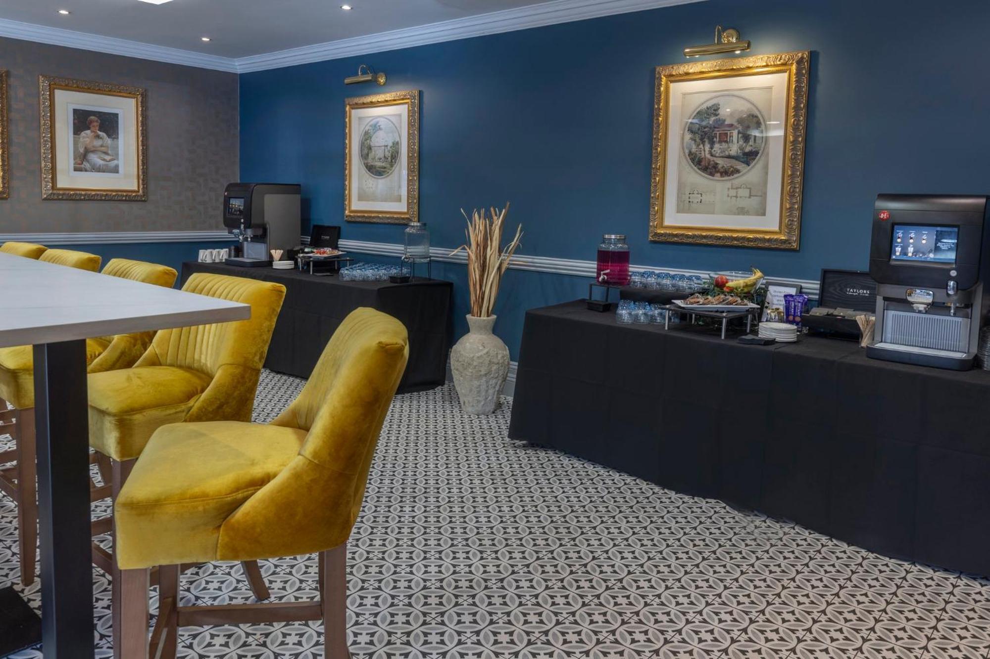 Hotel Western Premier Ema Yew Derby