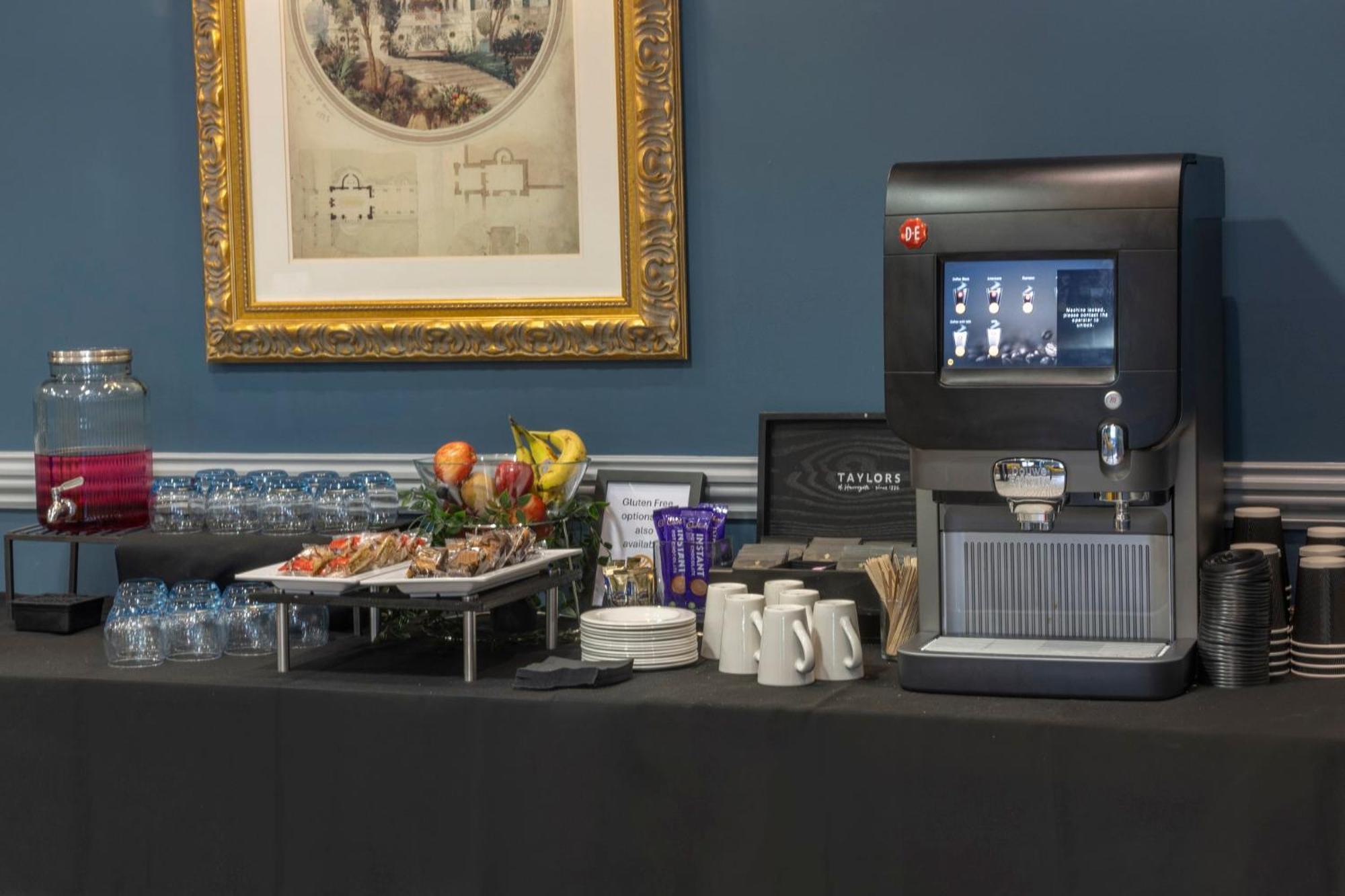 Hotel Western Premier Ema Yew 4*