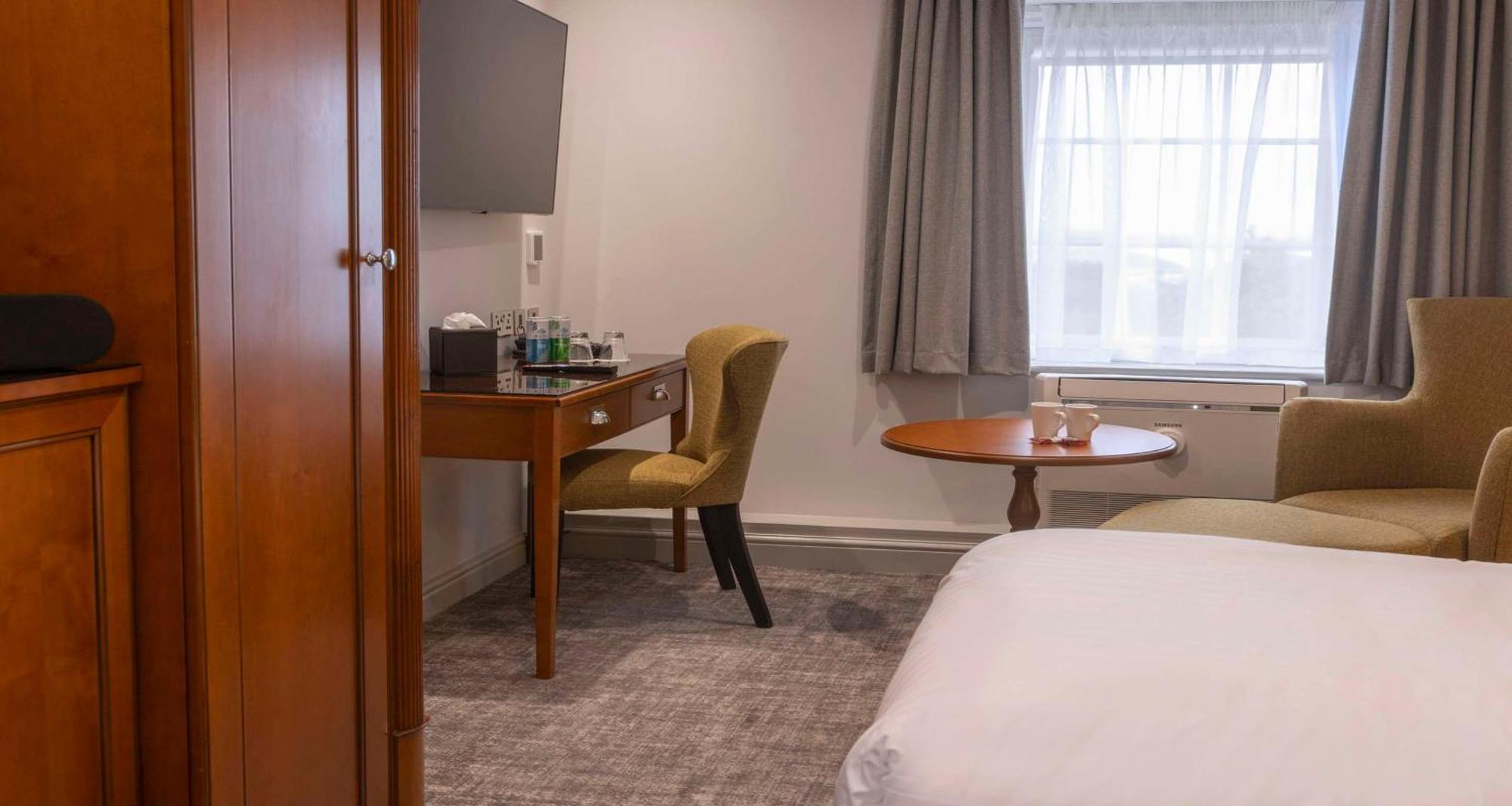 Hotel Best Western Premier EMA Yew Lodge Hotel
