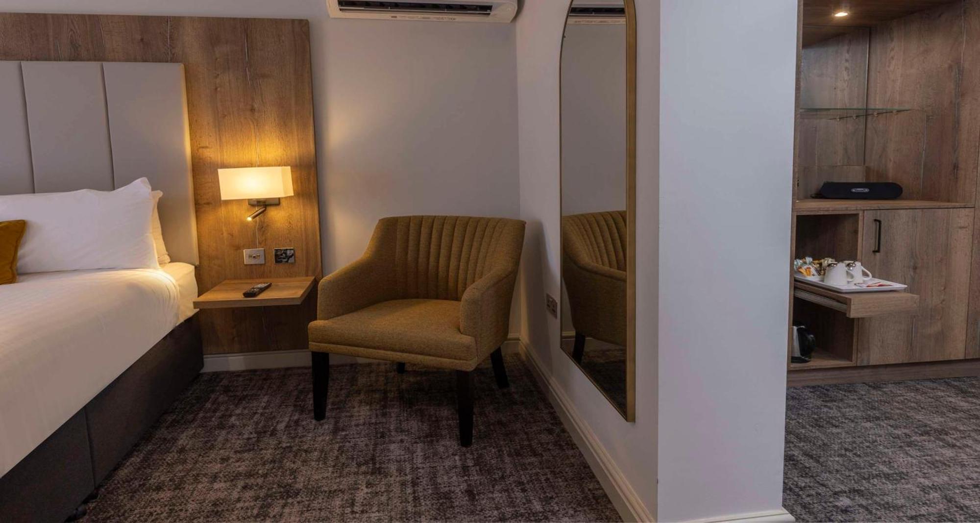 Hotel Best Western Premier EMA Yew Lodge Hotel
