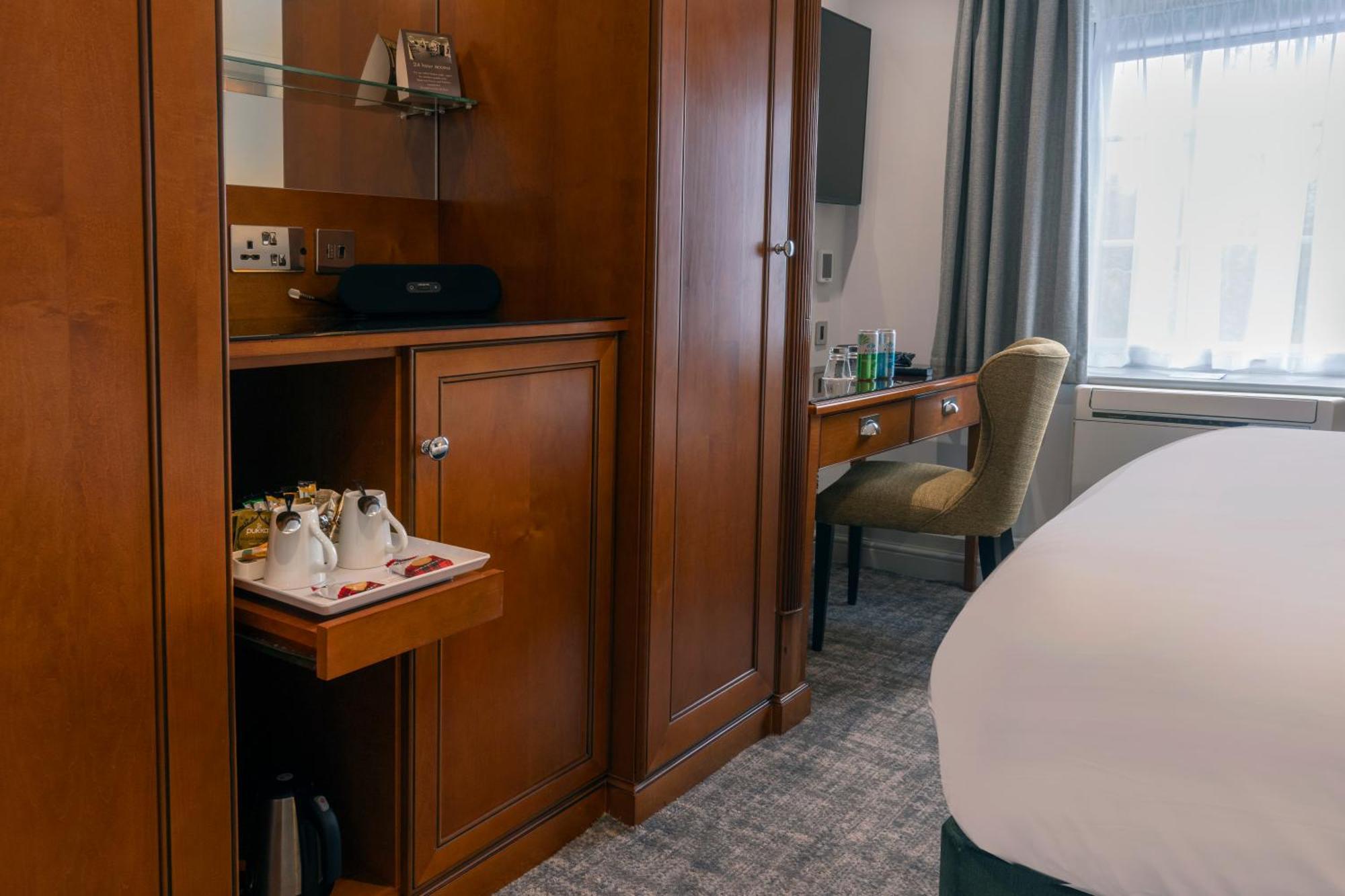 Best Western Premier EMA Yew Lodge Hotel Derby